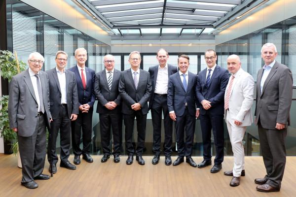 Treffen der europäischen IHK-Hauptgeschäftsführer in der Handelskammer Bozen 