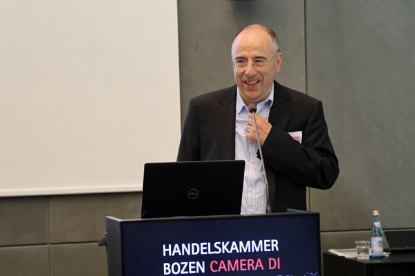 Theo Walcher, CEO der Gutsbrennerei Walcher GmbH Theo Walcher, CEO der Gutsbrennerei Walcher GmbH