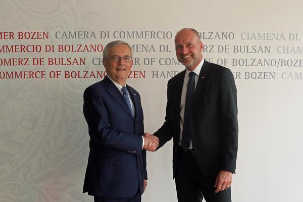 Österreichischer Wirtschaftsdelegierter Christoph Plank in der Handelskammer Bozen