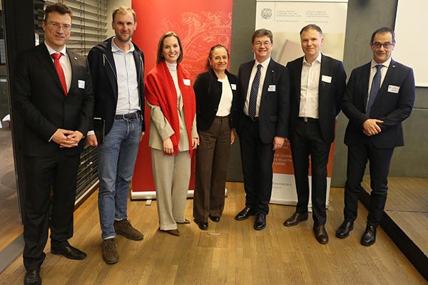 Geopolitica: Venti contrari da Est e Ovest Geopolitica: Venti contrari da Est e Ovest