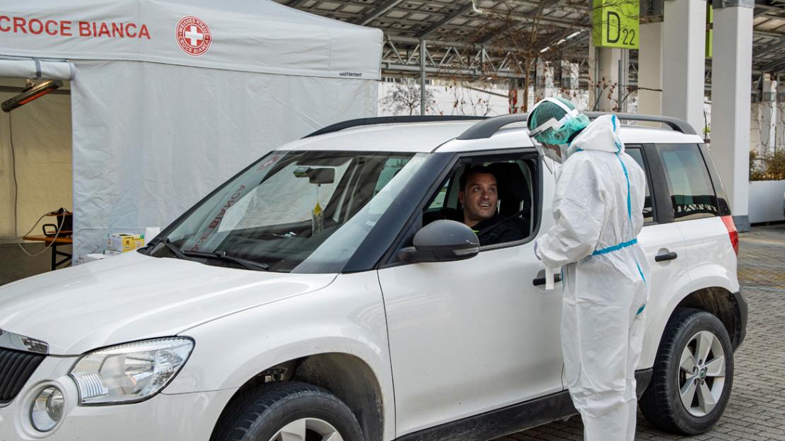 Test e vaccini per tornare presto alla quotidianità di sempre. Test e vaccini per tornare presto alla quotidianità di sempre.