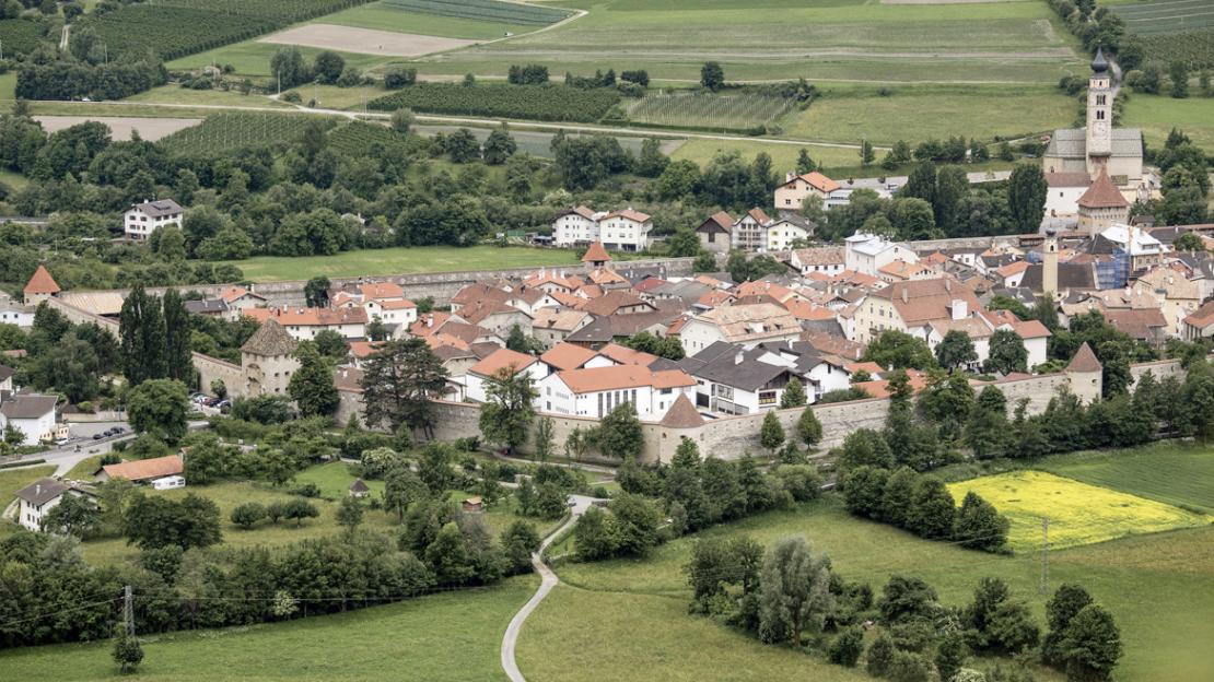 L’iniziativa Piattaforma per il rurale vuole aumentare l’attrattività delle zone rurali. L’iniziativa Piattaforma per il rurale vuole aumentare l’attrattività delle zone rurali.