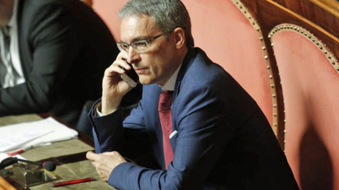 Dieter Steger im römischen Senat. Dieter Steger im römischen Senat.