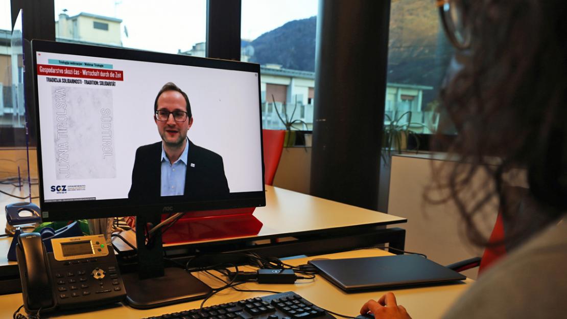 Andrej Hren vom Slowenischen Wirtschaftsverband Kärnten während des Webinars.