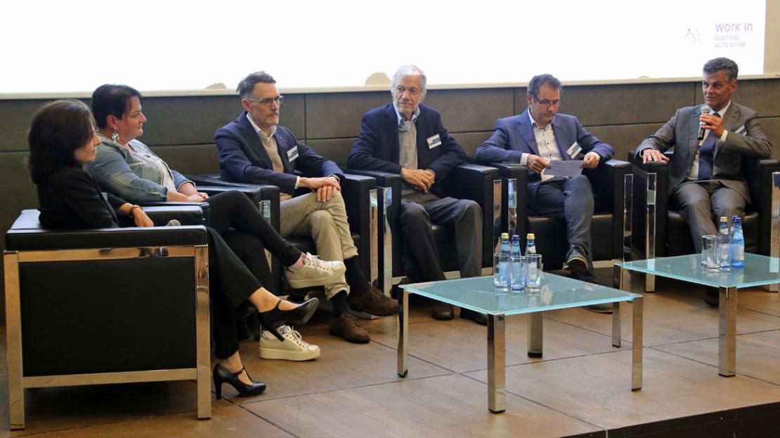 Podiumsdiskussion Podiumsdiskussion