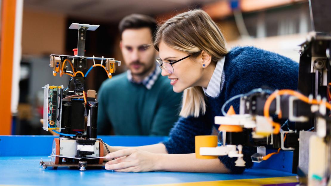 Promozione delle donne con una formazione nelle professioni STEM Promozione delle donne con una formazione nelle professioni STEM